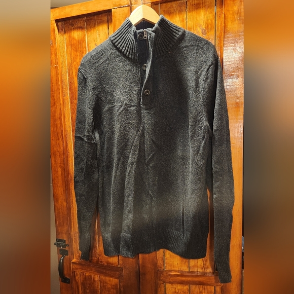 American Eagle 🦅 Outfitters Athletic Fit Large Deep Grey Sweater Men's - Picture 4 of 8